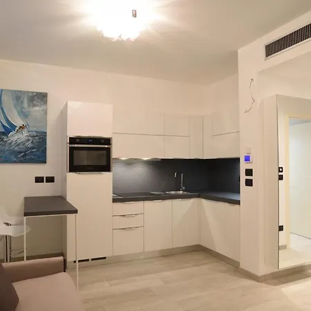 Monolocale Deluxe Con Box E Piscina - Poggio Fiorito 阿拉西奥
