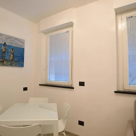 Monolocale Deluxe Con Box E Piscina - Poggio Fiorito Апартаменты Алассио